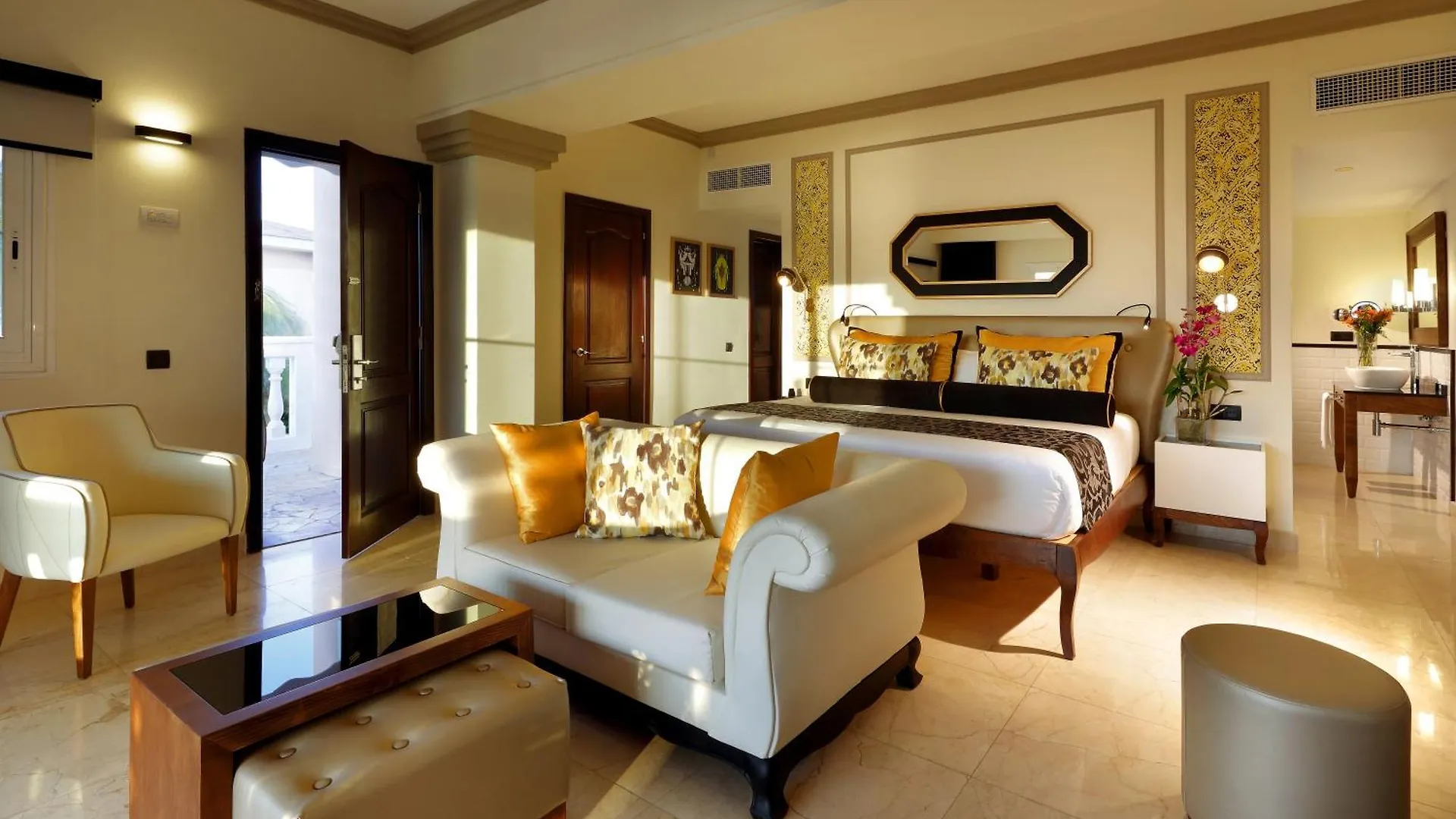*****  The Signature Level At Grand Palladium Lady Hamilton Resort & Spa ルーシー ジャマイカ