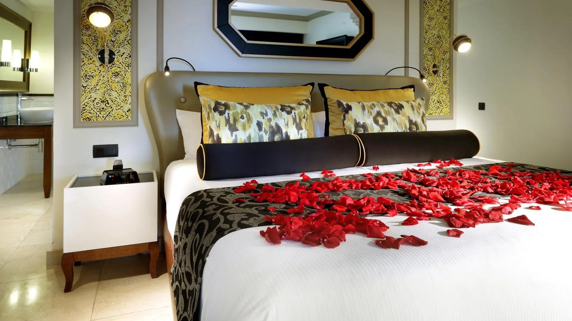 The Signature Level At Grand Palladium Lady Hamilton Resort & Spa ルーシー 5*,